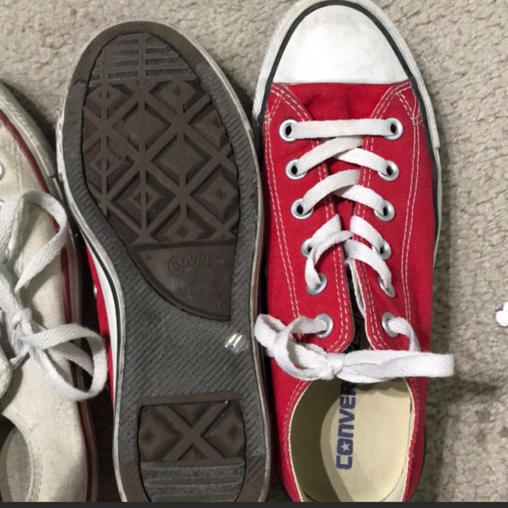 Red low top converse